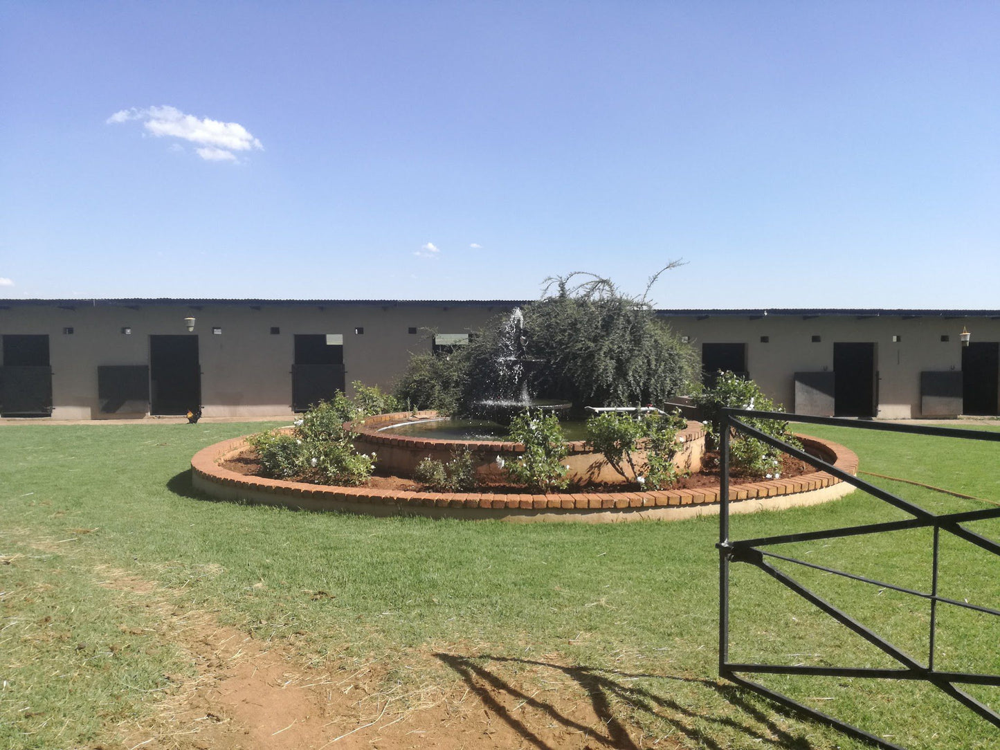  Ndebele Cultural Village