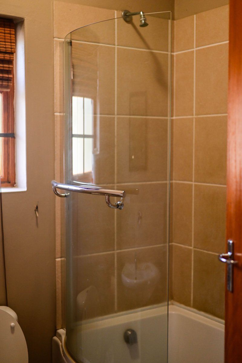 Nine Oaks Self Catering Accommodation And Venue Paarl Western Cape South Africa Bathroom
