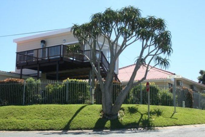 Ocean Dreams Bed And Breakfast Gonubie East London Eastern Cape South Africa Complementary Colors, House, Building, Architecture, Palm Tree, Plant, Nature, Wood