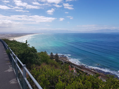 Pecks Valley Hiking Trail