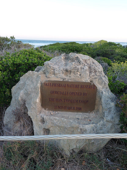  Skulpiesbaai Nature Reserve