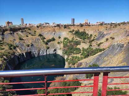  The Big Hole viewing platform