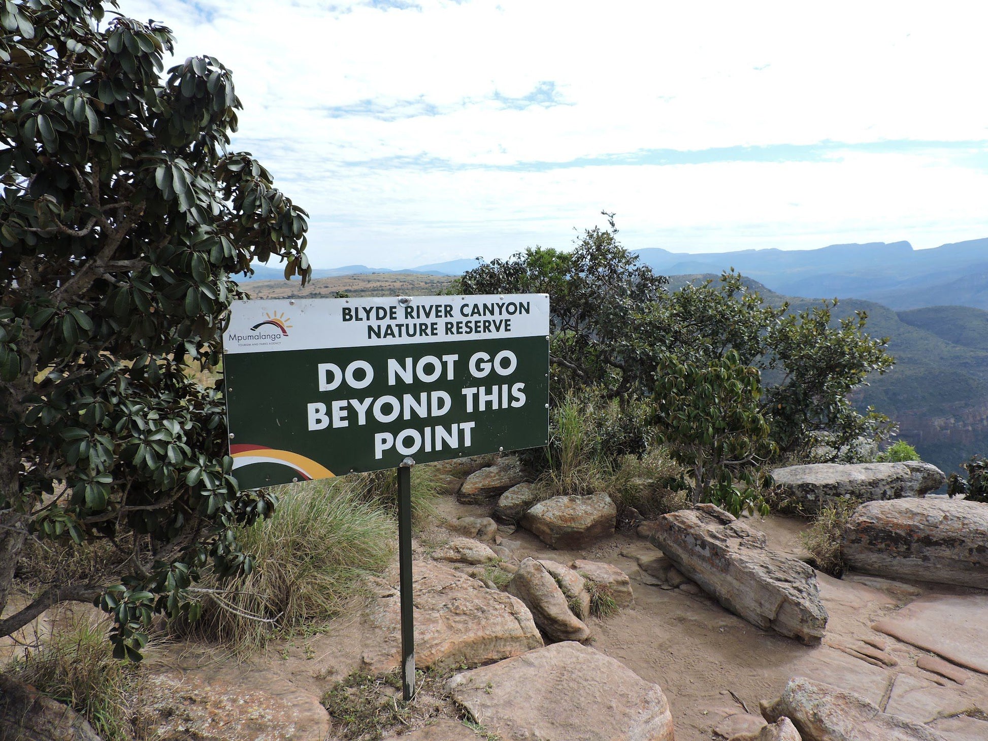  Three Rondavels View Point