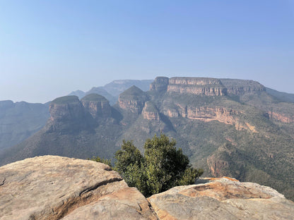  Three Rondavels View Point