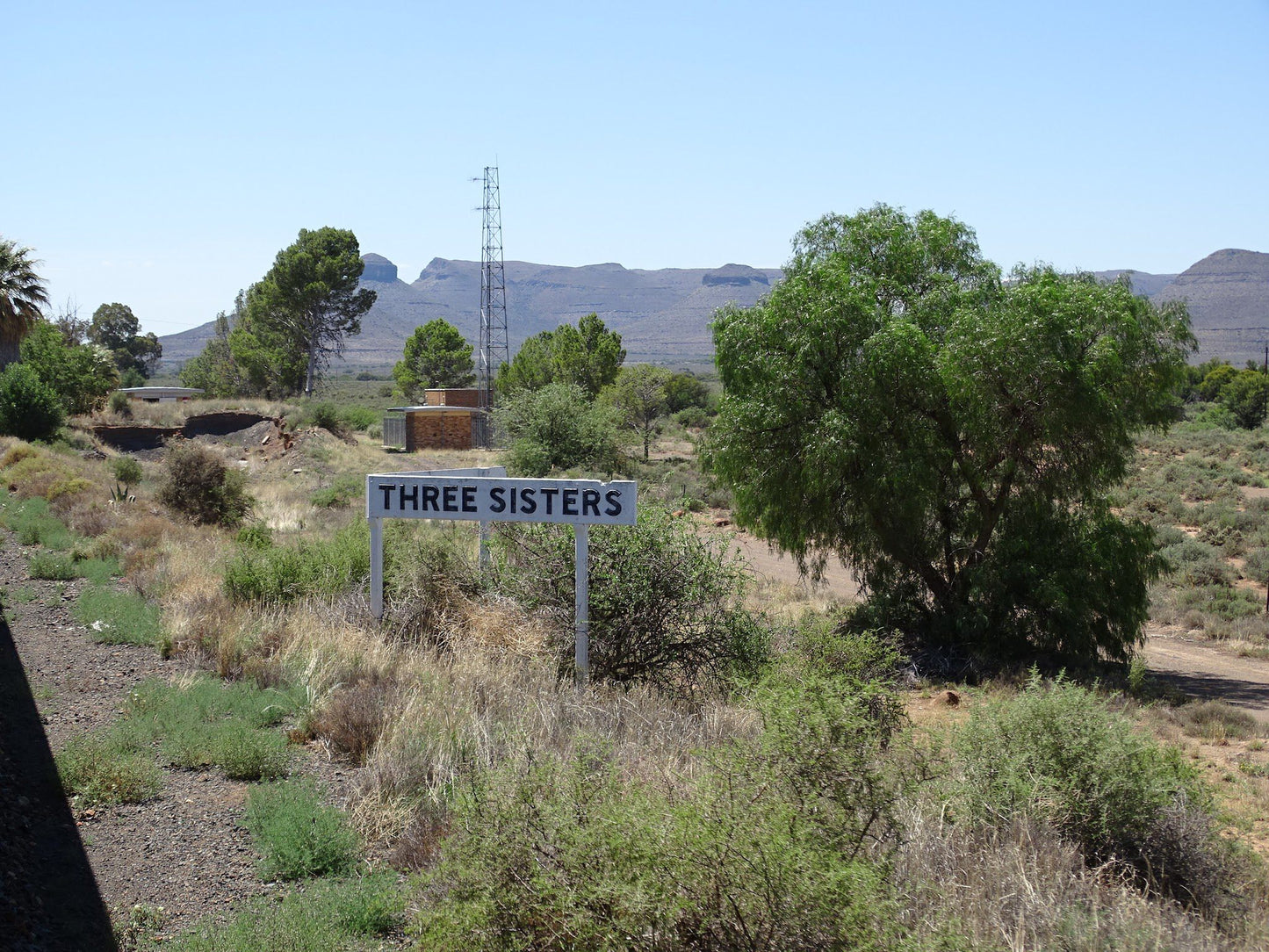 Three Sisters