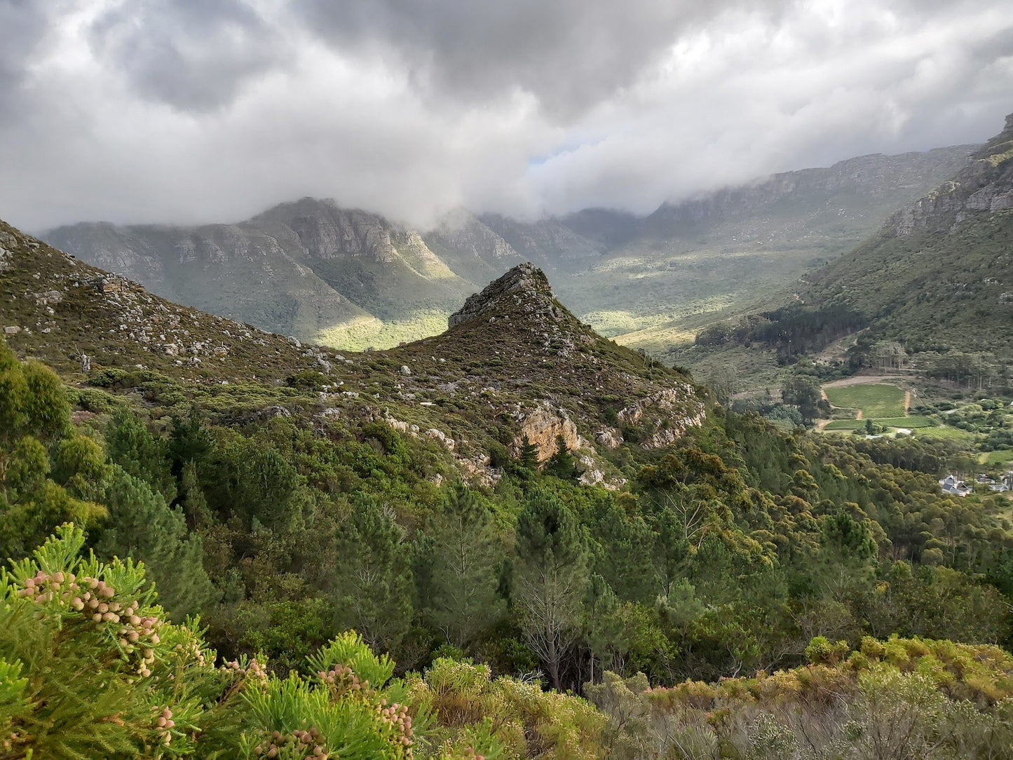 Vlakkenberg Peak