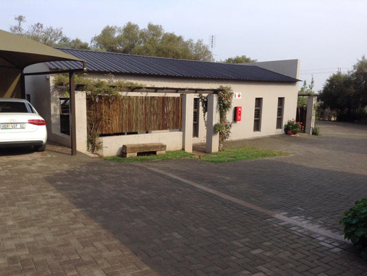 A Little Guesthouse Groenvlei Bloemfontein Free State South Africa House, Building, Architecture, Car, Vehicle