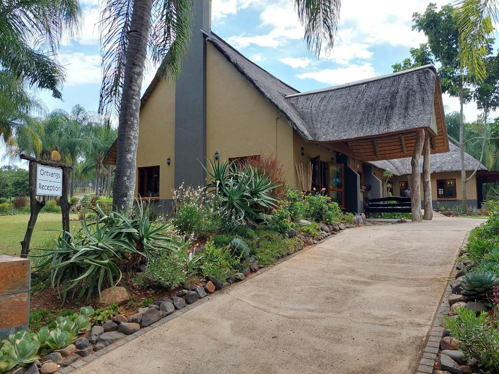 Aan De Vliet Holiday Resort Hazyview Mpumalanga South Africa House, Building, Architecture, Palm Tree, Plant, Nature, Wood