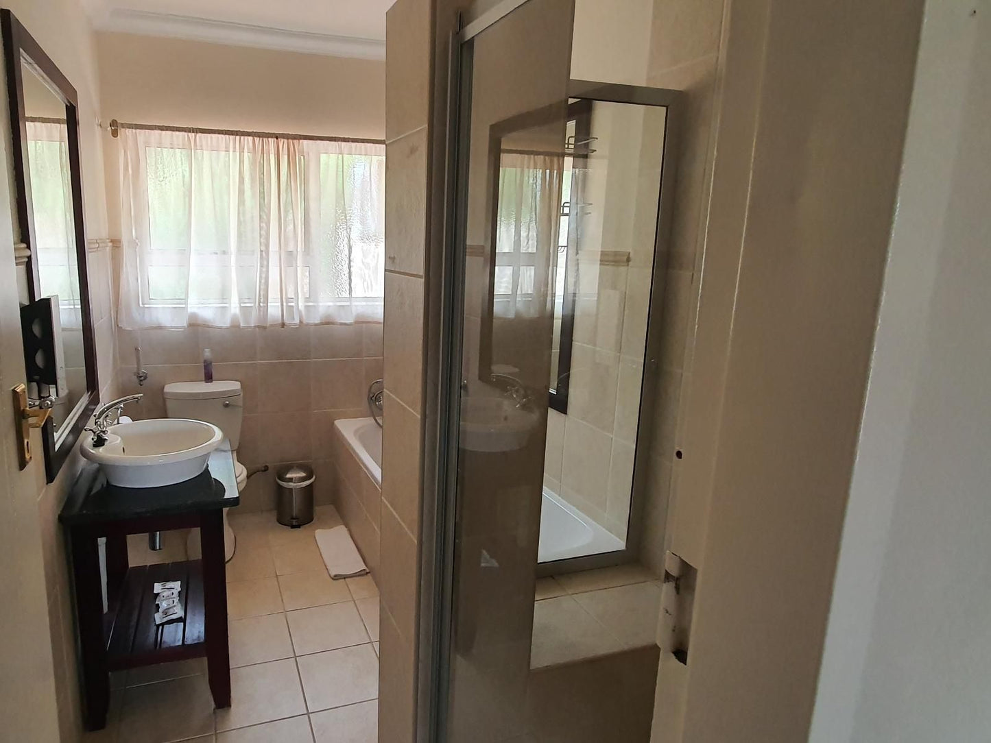 Acacia Lodge Fichardt Park Bloemfontein Free State South Africa Bathroom