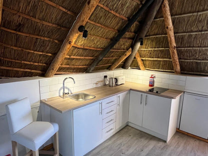 Acara Guest Cottages, Thatch Suite, Kitchen