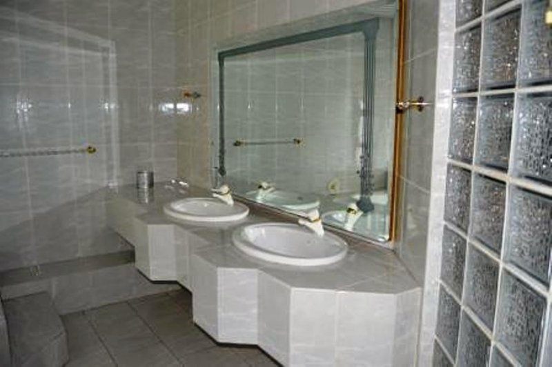 Accommodation Procurers And Travel Facilitators Reyno Ridge Witbank Emalahleni Mpumalanga South Africa Unsaturated, Bathroom