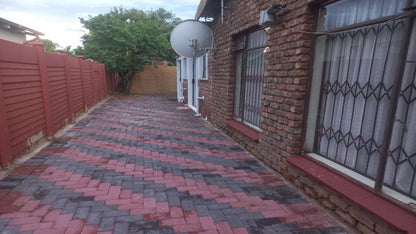 Achimer Guesthouse, House, Building, Architecture, Brick Texture, Texture