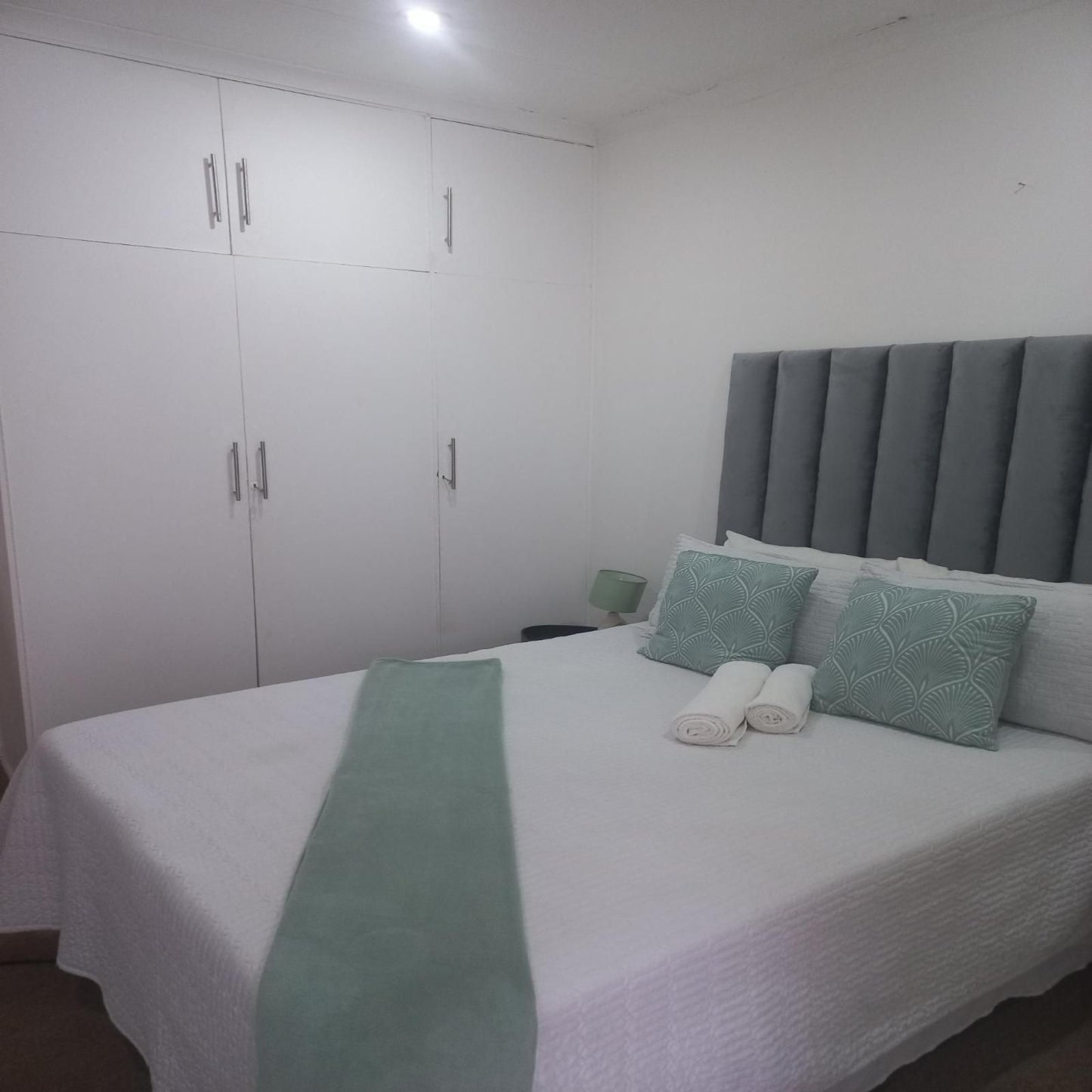 Achimer Guesthouse, Double Room with Private bathroom, Colorless, Bedroom