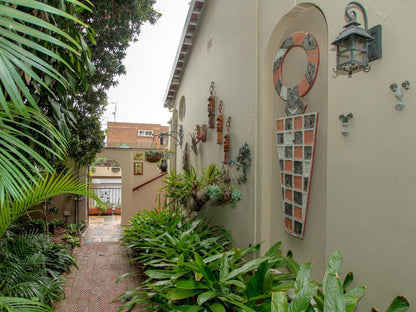 Acorn Bandb In Durban Essenwood Durban Kwazulu Natal South Africa House, Building, Architecture, Palm Tree, Plant, Nature, Wood, Garden