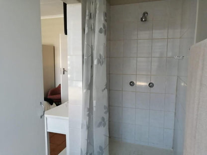 Acorn Lodge And Skydeck Potchefstroom North West Province South Africa Unsaturated, Bathroom