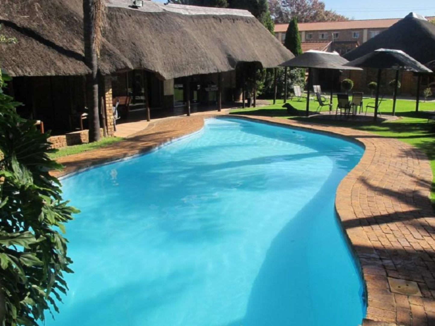 Aero Guest Lodge, Swimming Pool