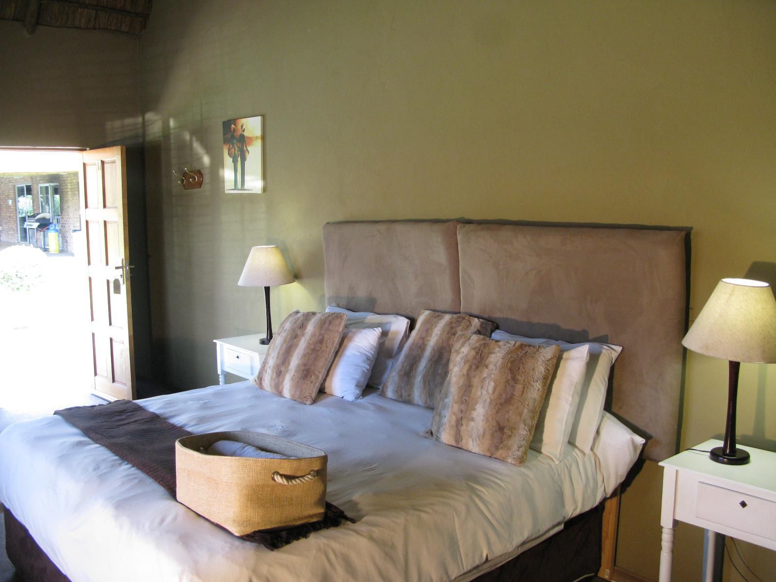 Aero Guest Lodge, Luxury Double Room, Face, Person, One Face, Portrait, Bedroom, Profile Face