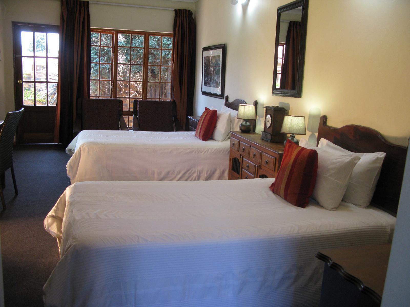 Aero Guest Lodge, Luxury Double Room