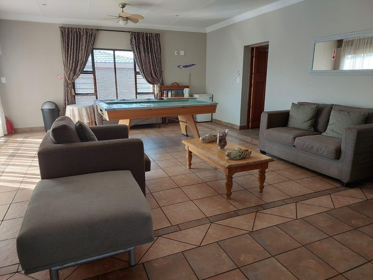 Aero Lodge Middelburg Mpumalanga Mpumalanga South Africa Living Room