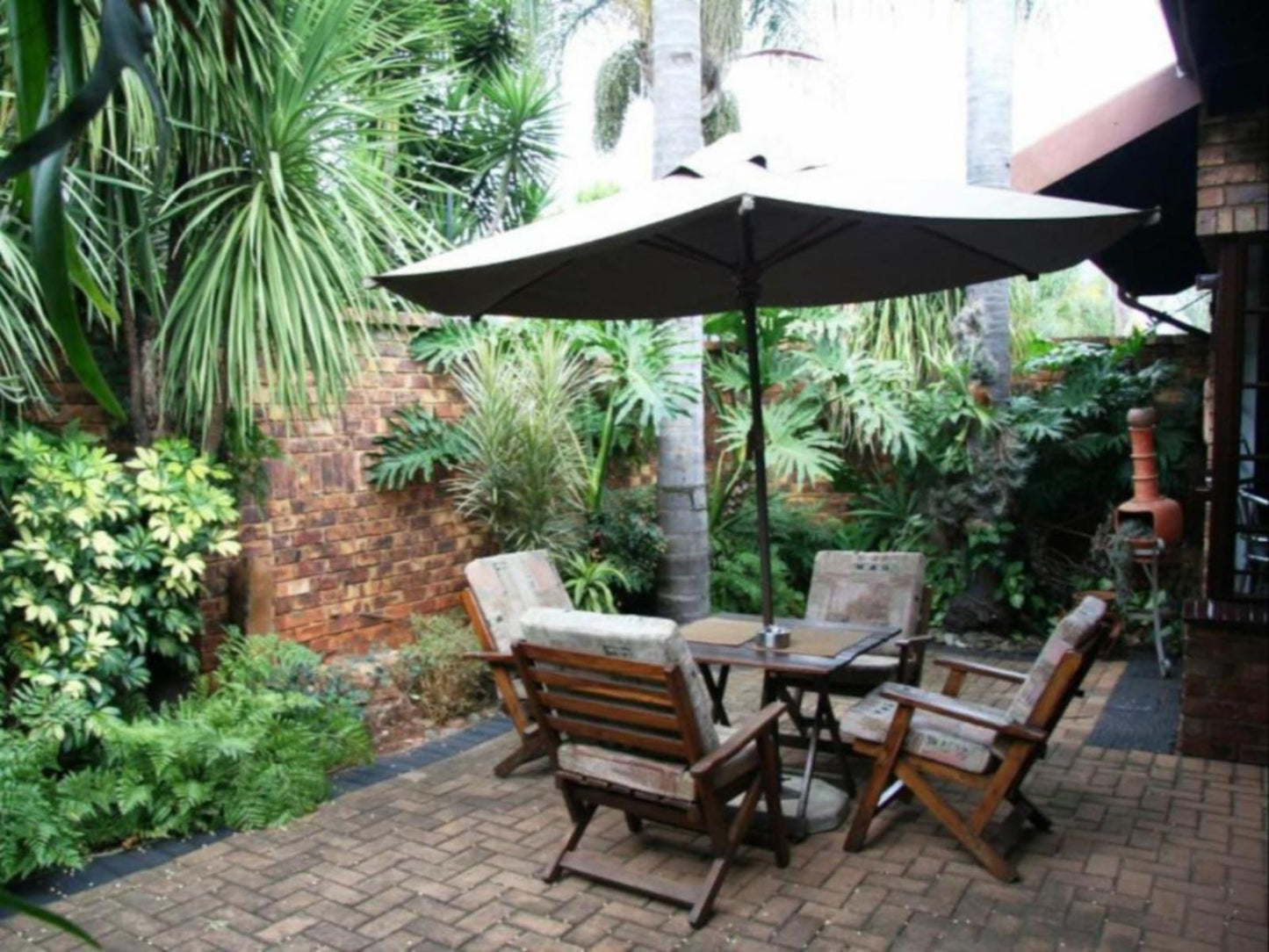 Self catering 1 bedroom unit @ Africa House Guest House