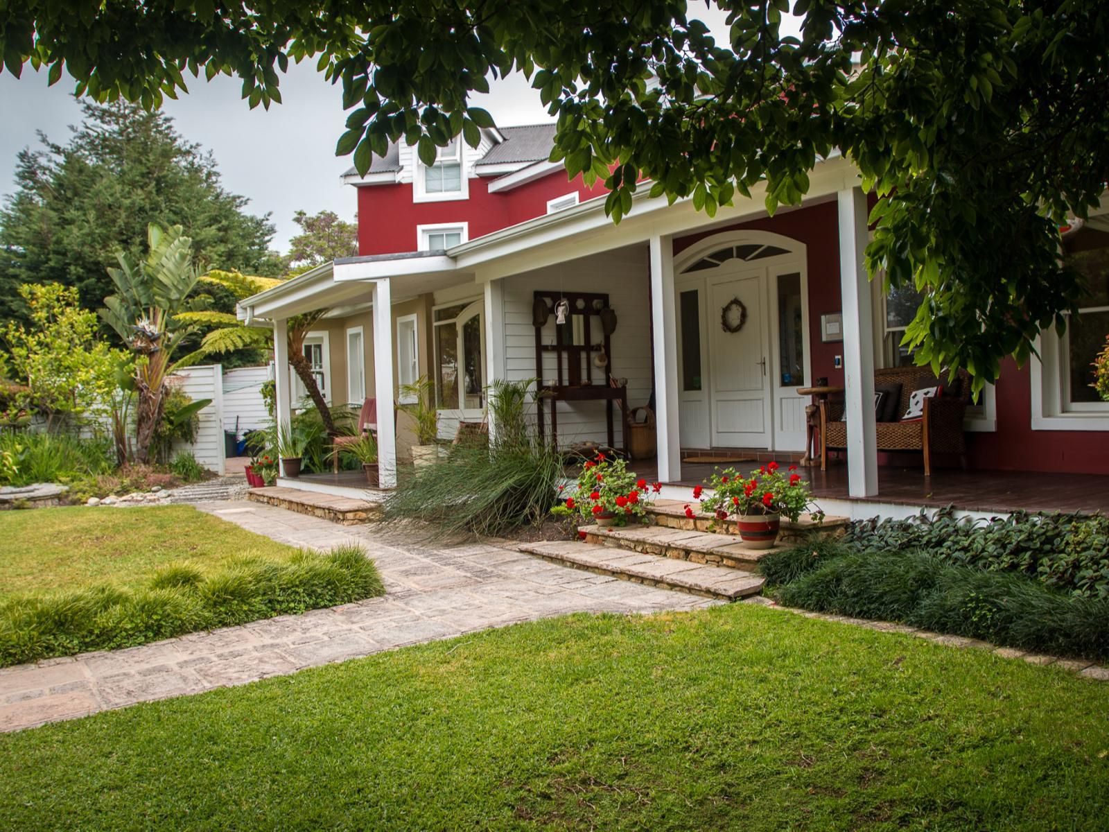 African Breeze Guesthouse, House, Building, Architecture, Palm Tree, Plant, Nature, Wood, Garden