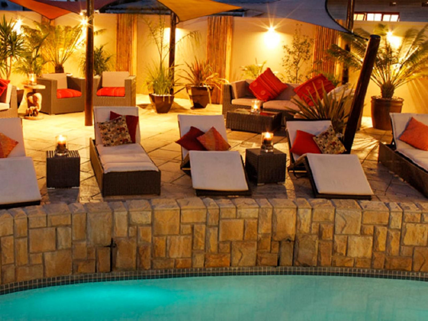 African Breeze Guesthouse, Colorful, Swimming Pool