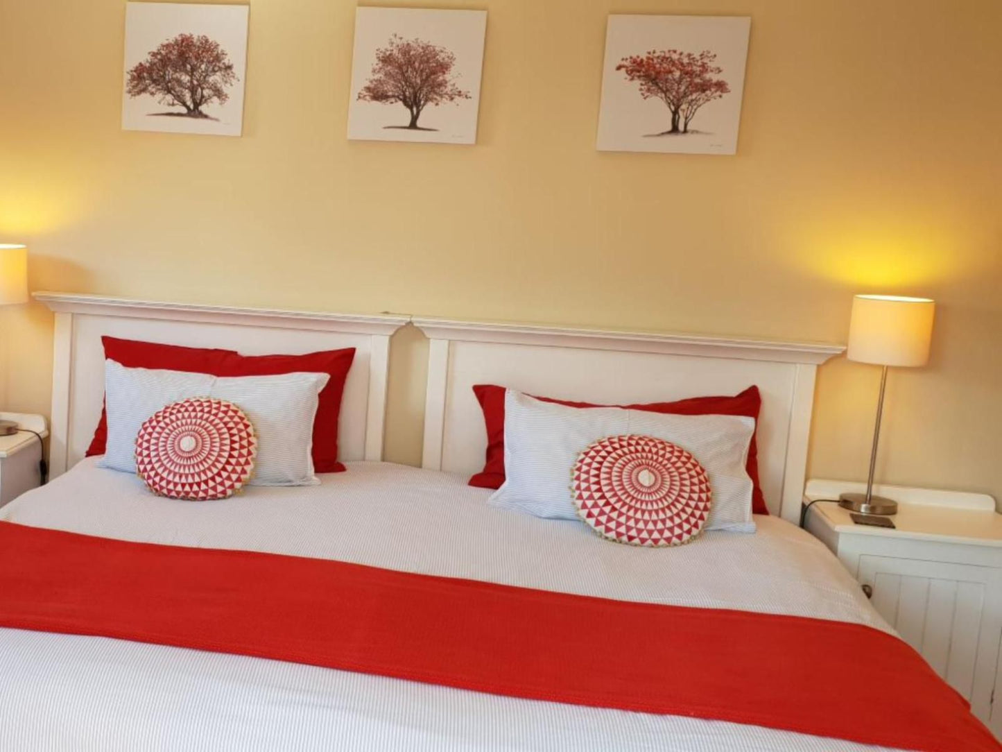 African Breeze Guesthouse, Deluxe Family Suite 5, Bedroom