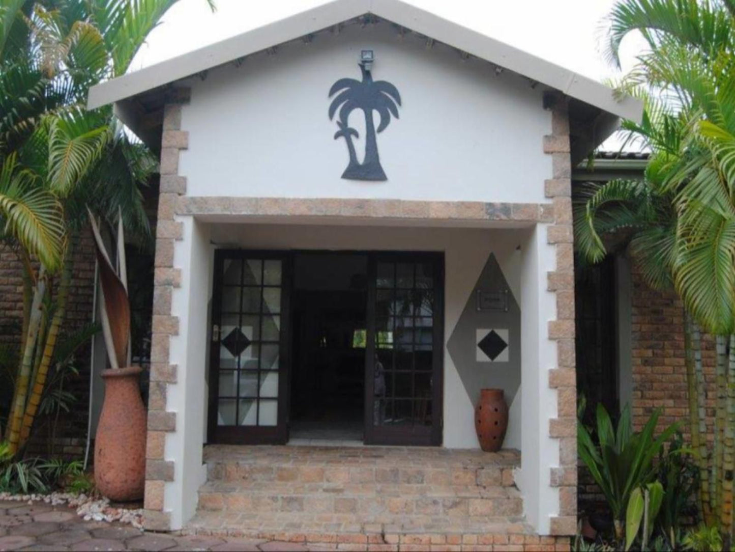 African Dreamz Guest House St Lucia Kwazulu Natal South Africa House, Building, Architecture, Palm Tree, Plant, Nature, Wood