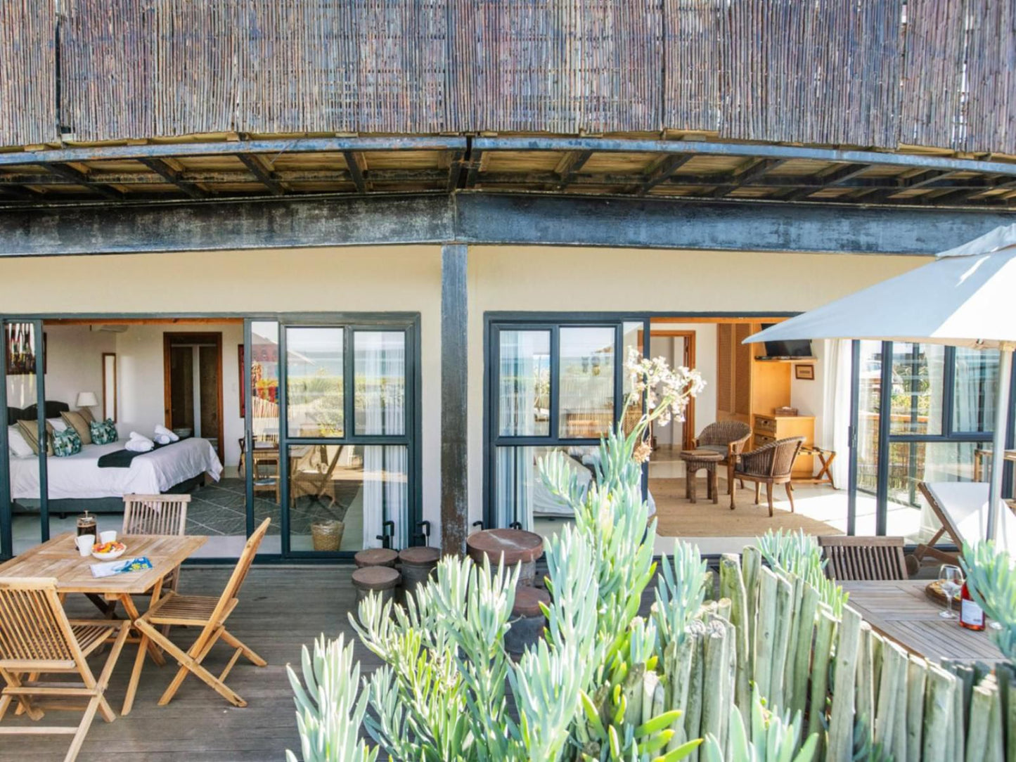 African Perfection Jeffreys Bay Eastern Cape South Africa House, Building, Architecture