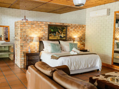 Luxury Room 2 - Petit Non Smoking @ African Vineyard Guest House & Wellness Spa