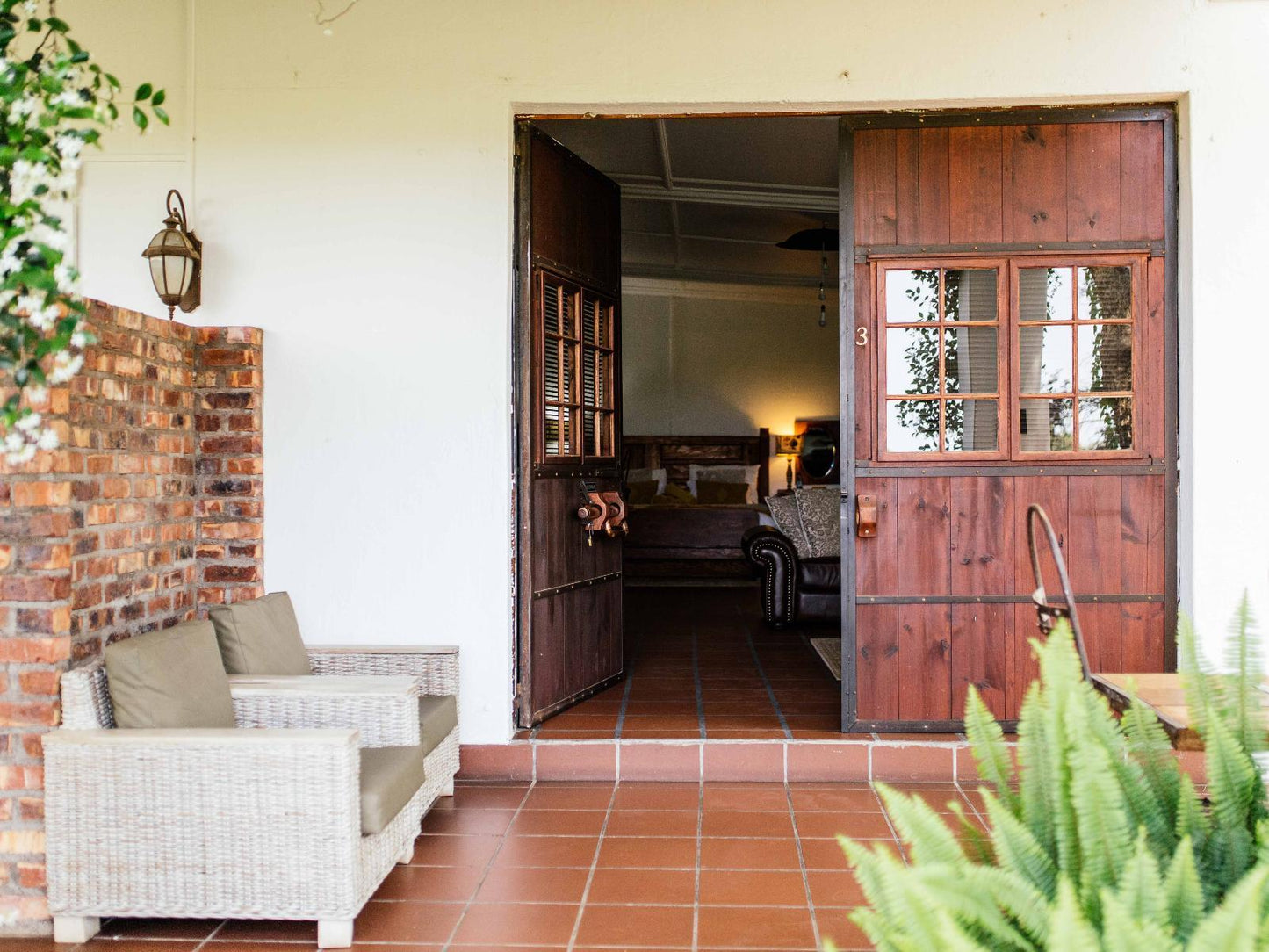 Luxury suite 2 Chardonnay - Non smoking @ African Vineyard Guest House & Wellness Spa