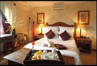King Twin Bedroom @ Afri-Lala Bed & Breakfast