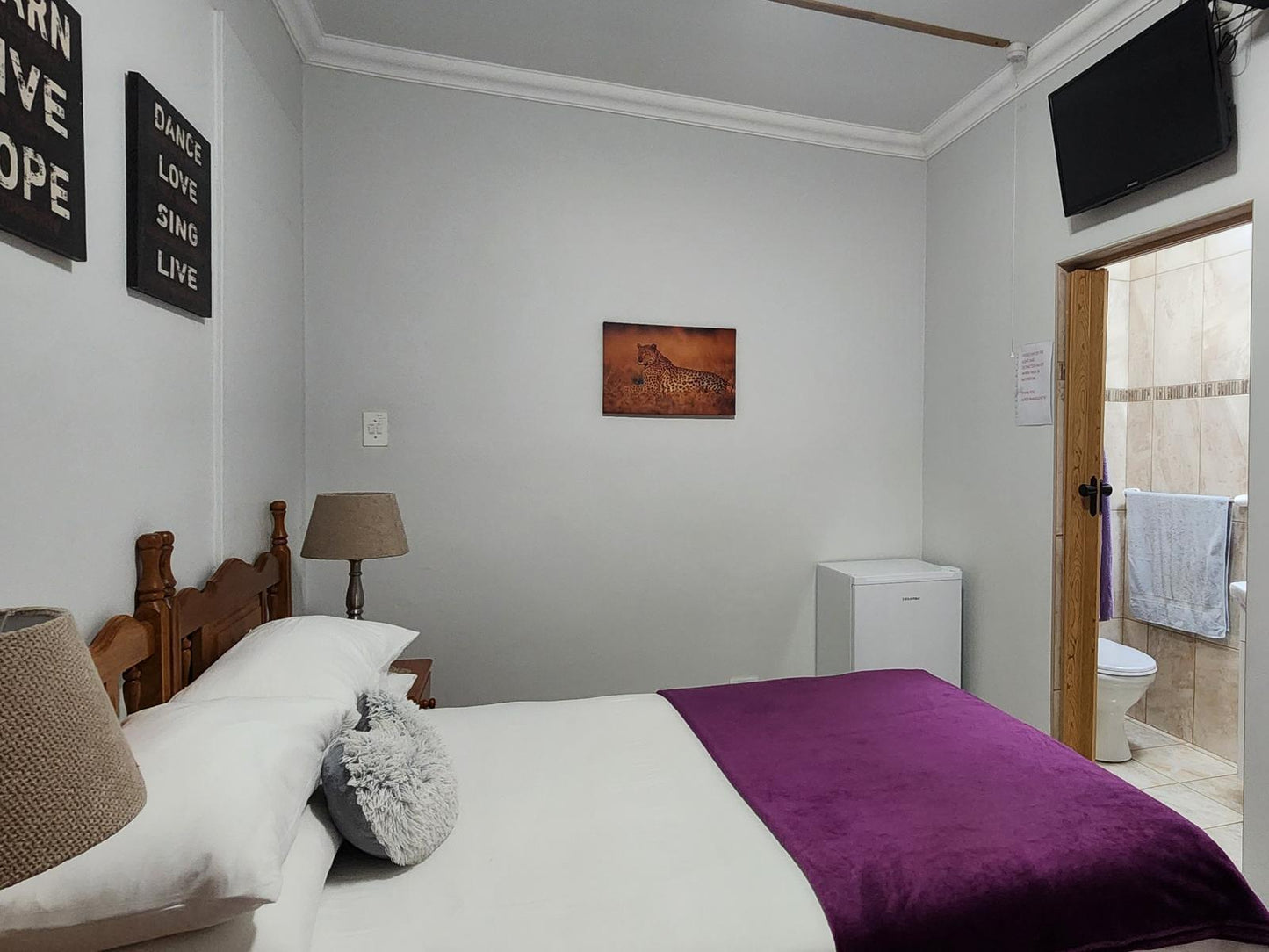 Basic Double Room @ Agros Guest House