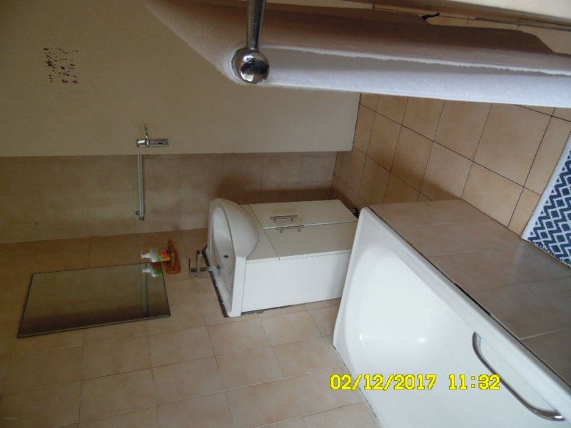 Airbnb On 268 South End Port Elizabeth Eastern Cape South Africa Bathroom