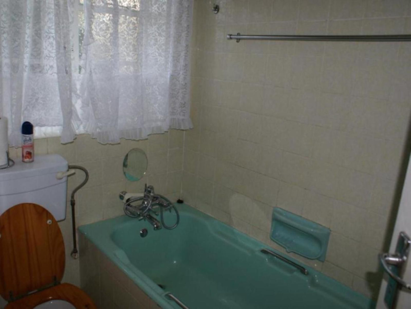 Airport Inn Bandb And Emerald Guest House Kempton Park Johannesburg Gauteng South Africa Bathroom