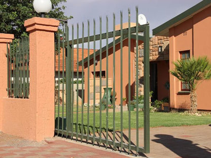 Airport Bed And Breakfast Rand Upington Northern Cape South Africa House, Building, Architecture