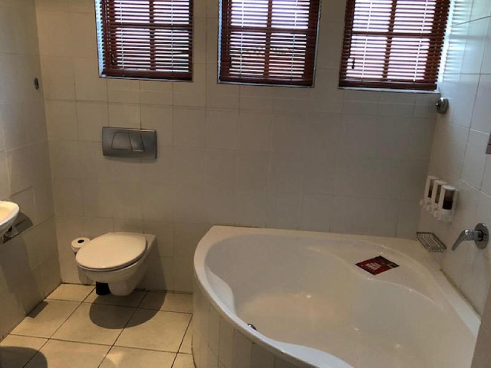 A La Martha S Airport Guest House Walmer Port Elizabeth Eastern Cape South Africa Bathroom