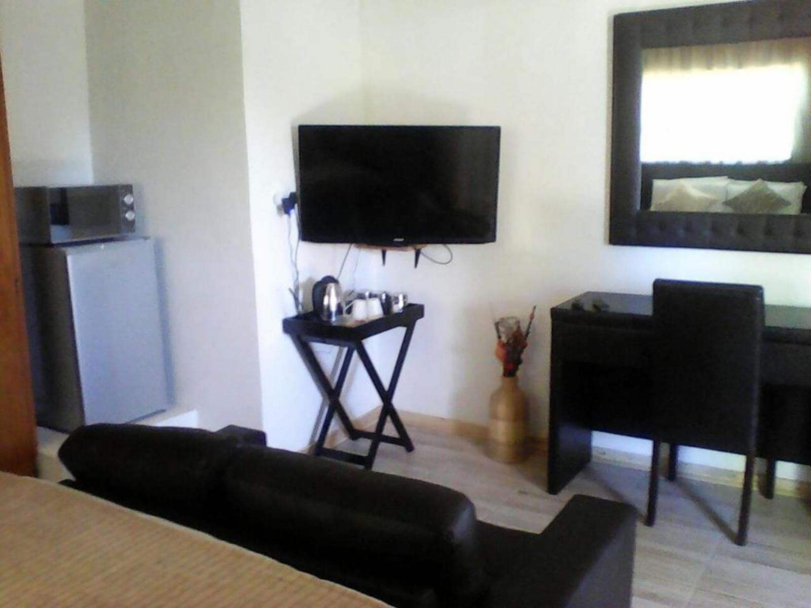 Aliwal Villa Guest Lodge Aliwal North Eastern Cape South Africa Living Room