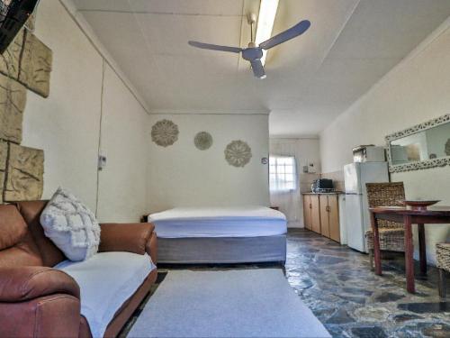 Comfort Double Rooms @ Alkmaar Draai Guest Farm