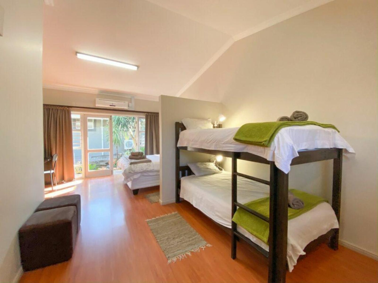 Aloe Manor, Self-catering, Bedroom