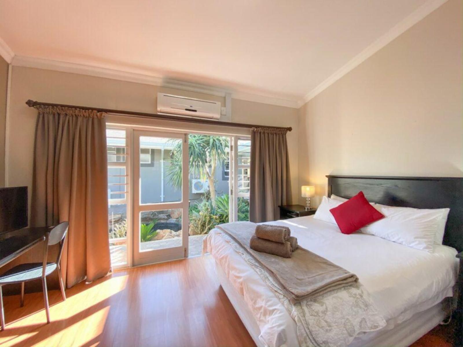 Aloe Manor, Standard Twin Room, Bedroom