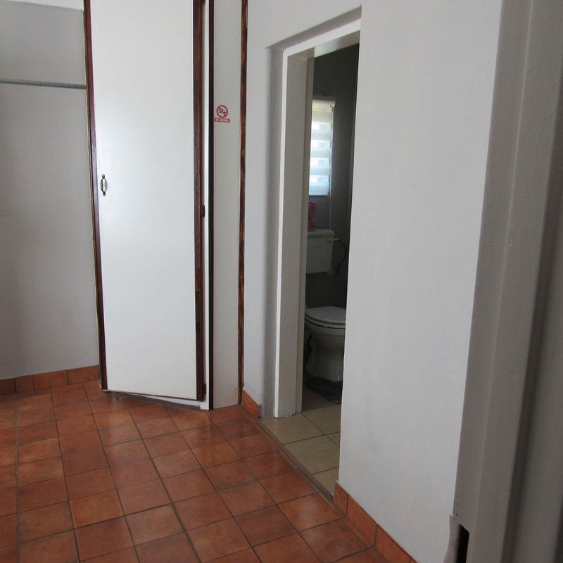 Aloes Self Catering Vredefort Free State South Africa Door, Architecture, Hallway