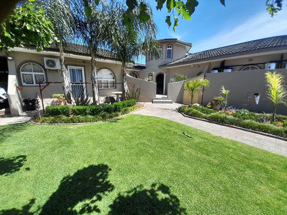 Alucarni Guest House Blydeville Upington Northern Cape South Africa House, Building, Architecture, Palm Tree, Plant, Nature, Wood, Garden