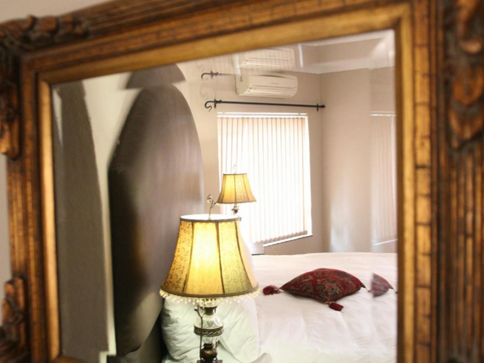 Alvesta Guest House, Sepia Tones, Bedroom