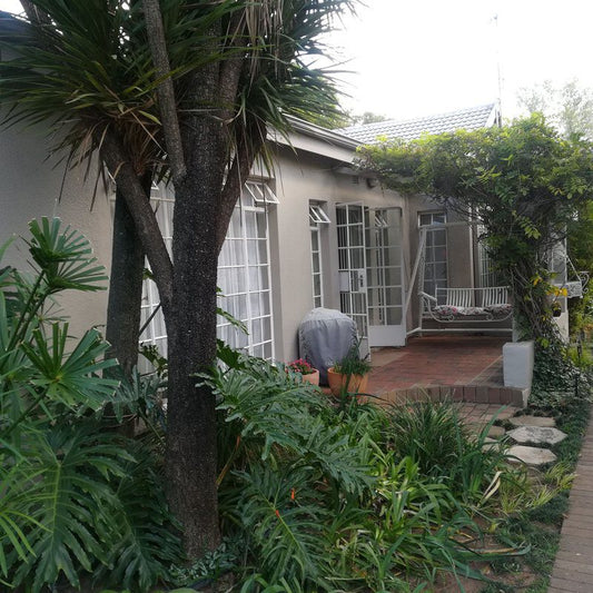 Amavi Guesthouse Potchefstroom North West Province South Africa House, Building, Architecture, Palm Tree, Plant, Nature, Wood, Garden