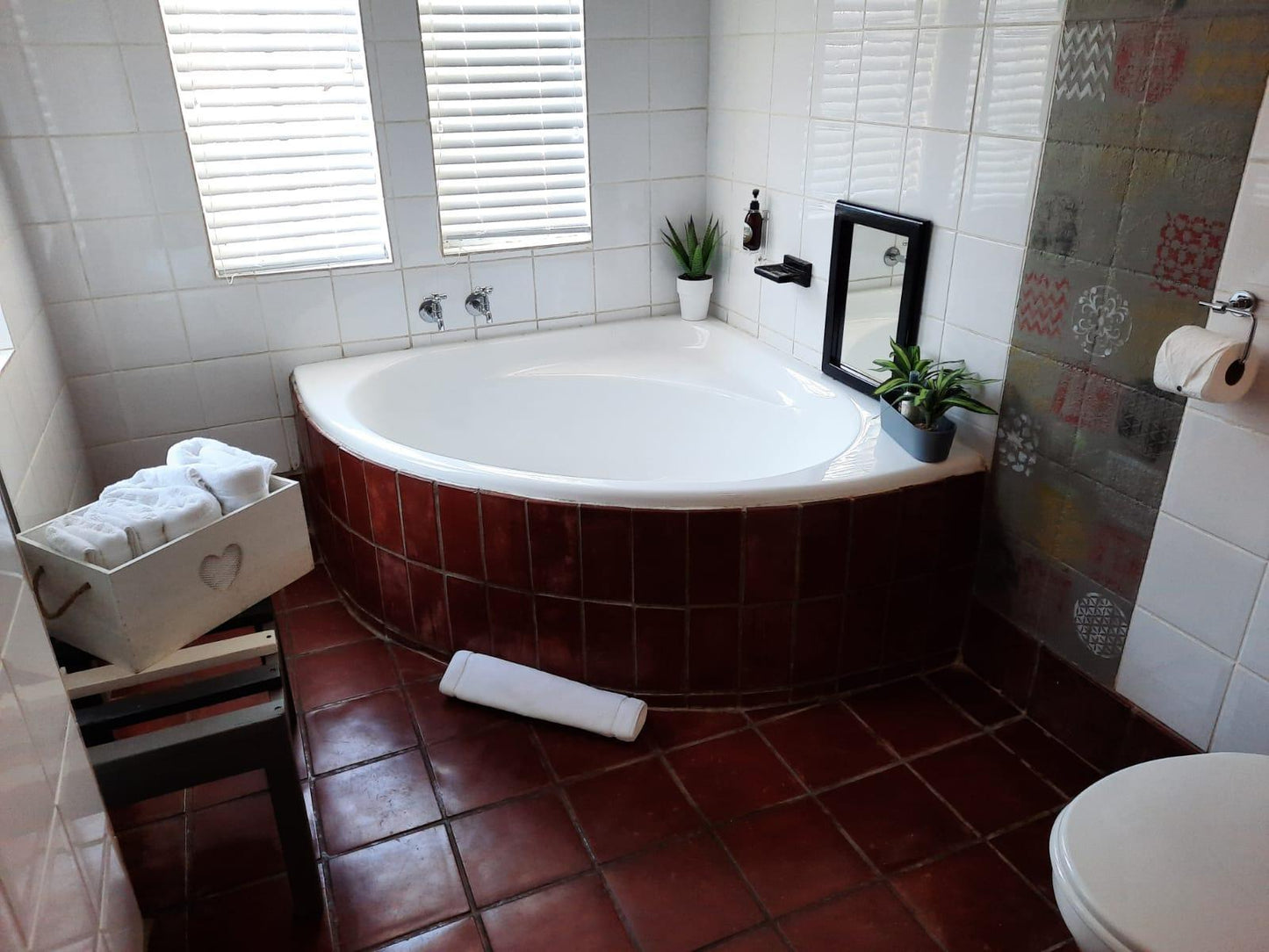 Family room with bath & shower @ Amaziah Guest House