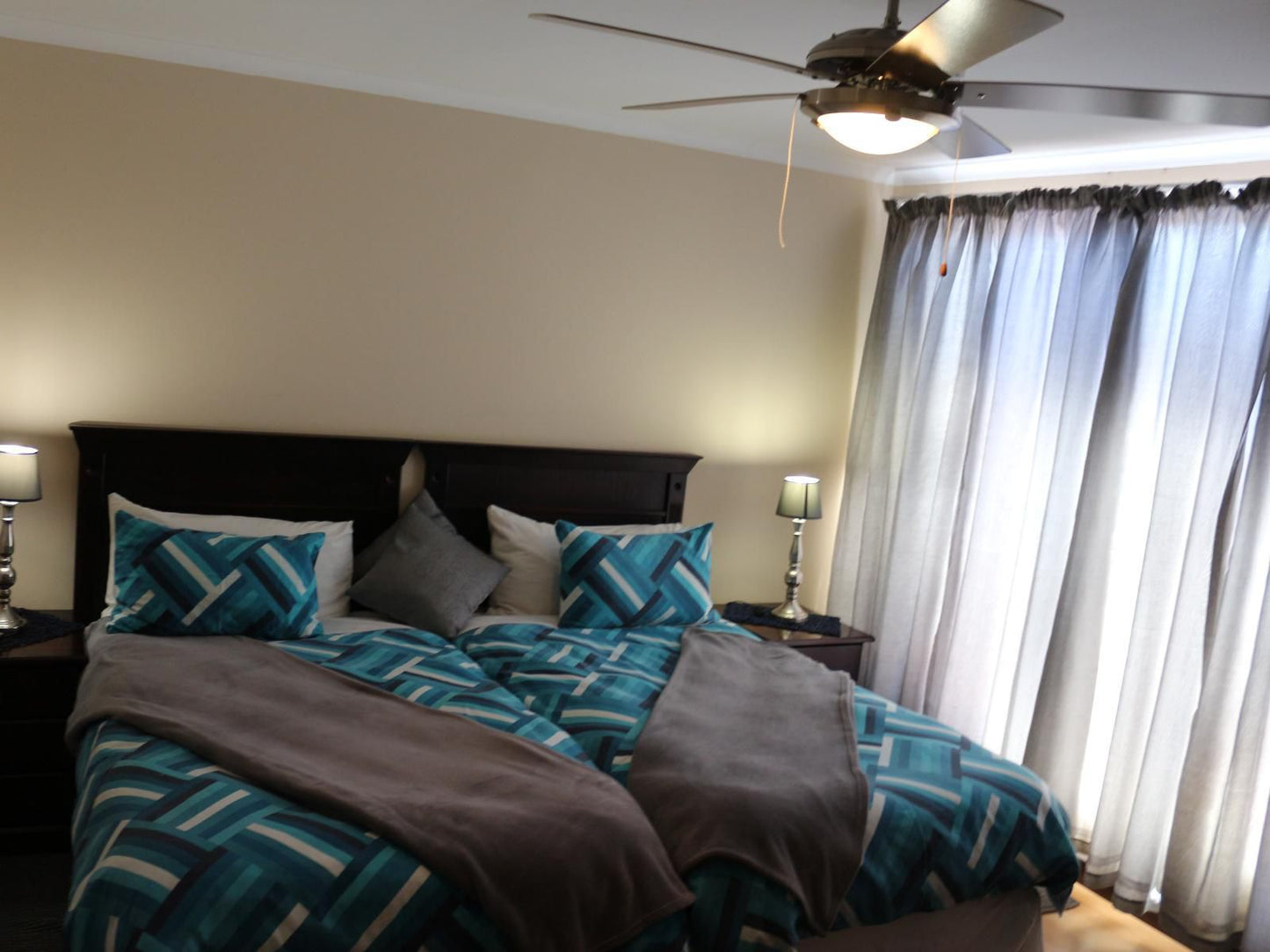 Amjicaja Guesthouse Tours & Rentals, Casa Self-catering-Mh - Walvis Bay, Bedroom