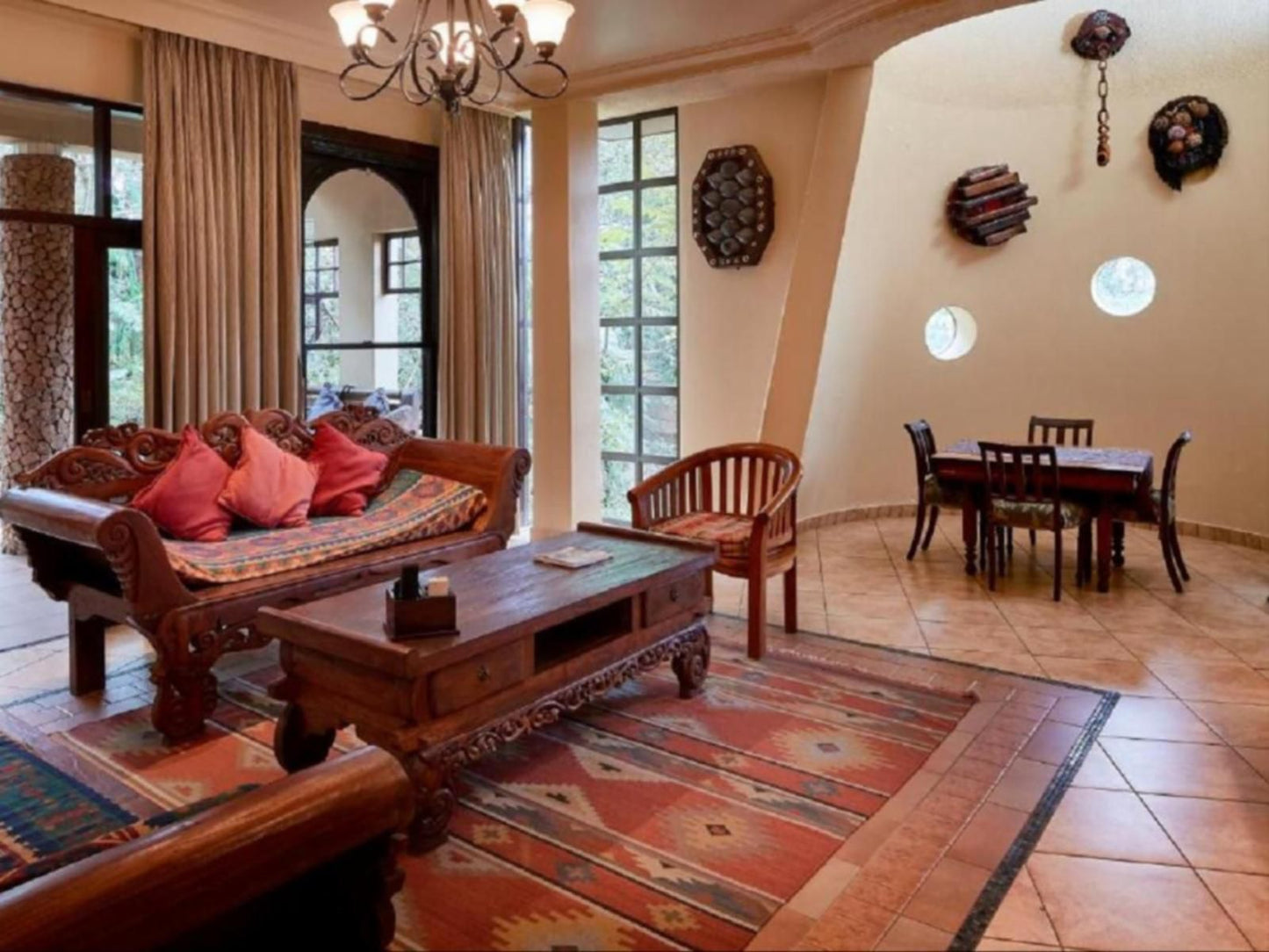 Ammazulu African Palace, Executive Suite, Living Room