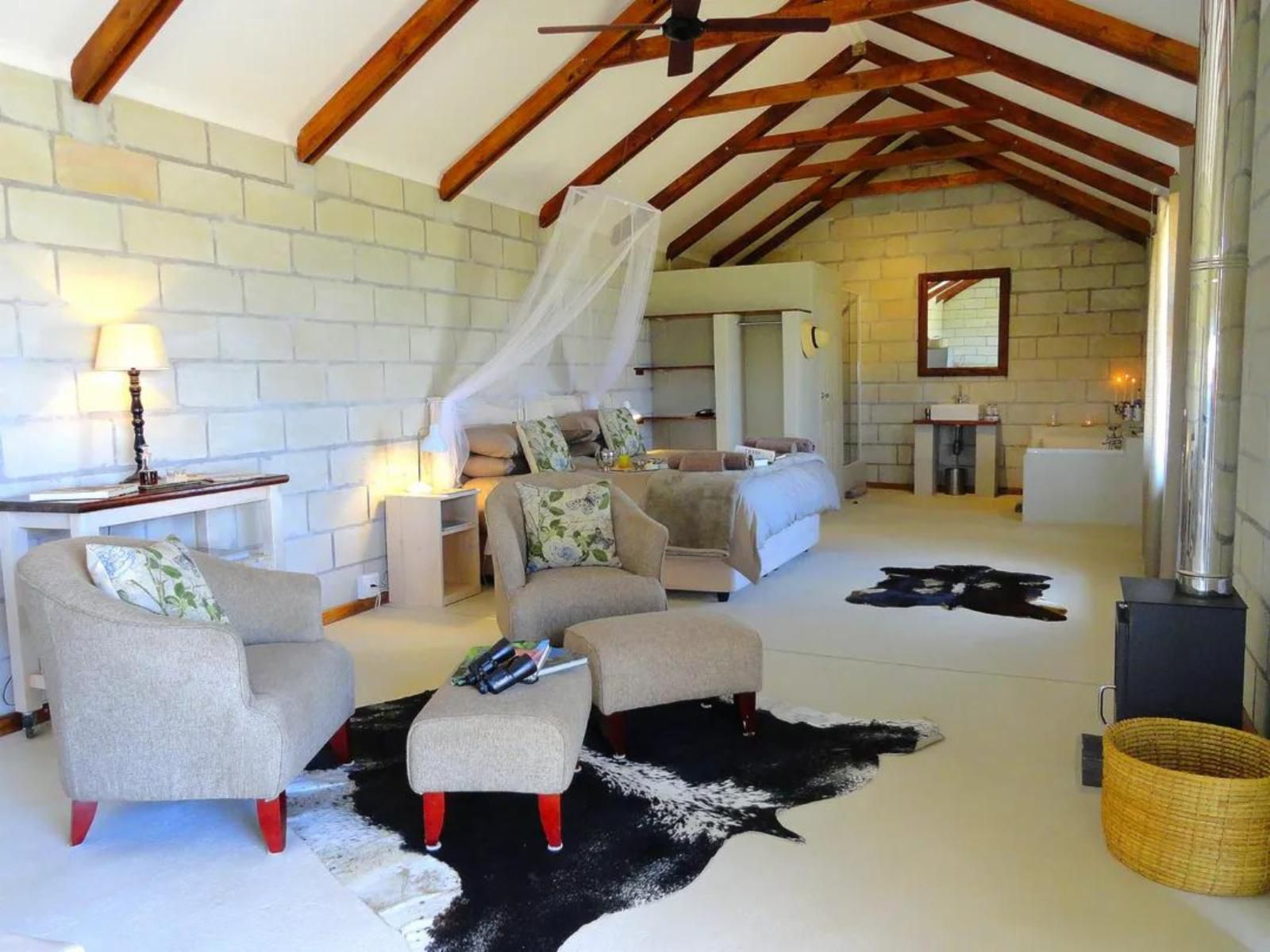 Amohela Ho Spitskop, Guinea Fowl Cottage, Living Room