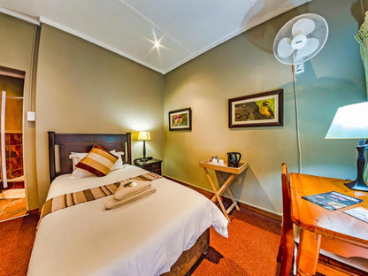 Amper Bo Gastehuis Riviera Pretoria Tshwane Gauteng South Africa Bedroom